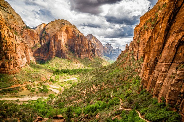 Cliffside Accommodation That Redefines National Park Travel